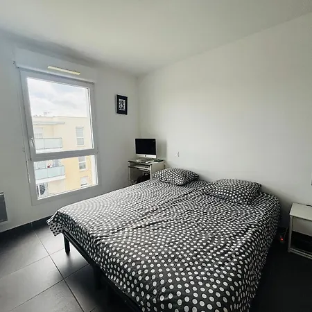 : 4 Pers Avec Terrasse, Parking Et Wifi - Fr-1-309-555