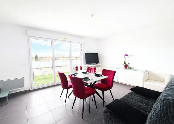 Apartmán : 4 Pers Avec Terrasse, Parking Et Wifi - Fr-1-309-555 *