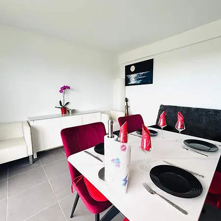 : 4 Pers Avec Terrasse, Parking Et Wifi - Fr-1-309-555 Apartment